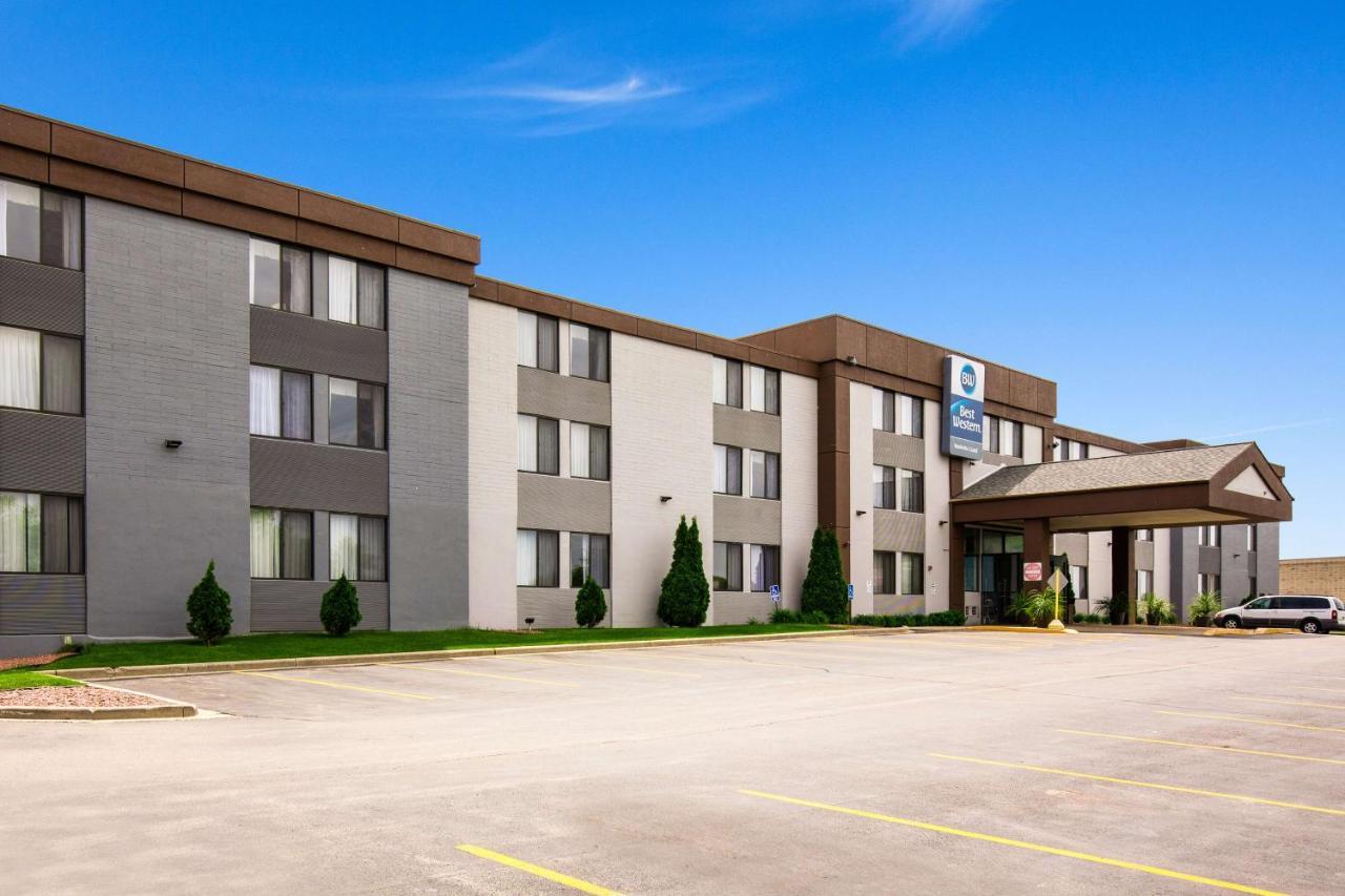 Best Western Waukesha Grand Pewaukee Ngoại thất bức ảnh