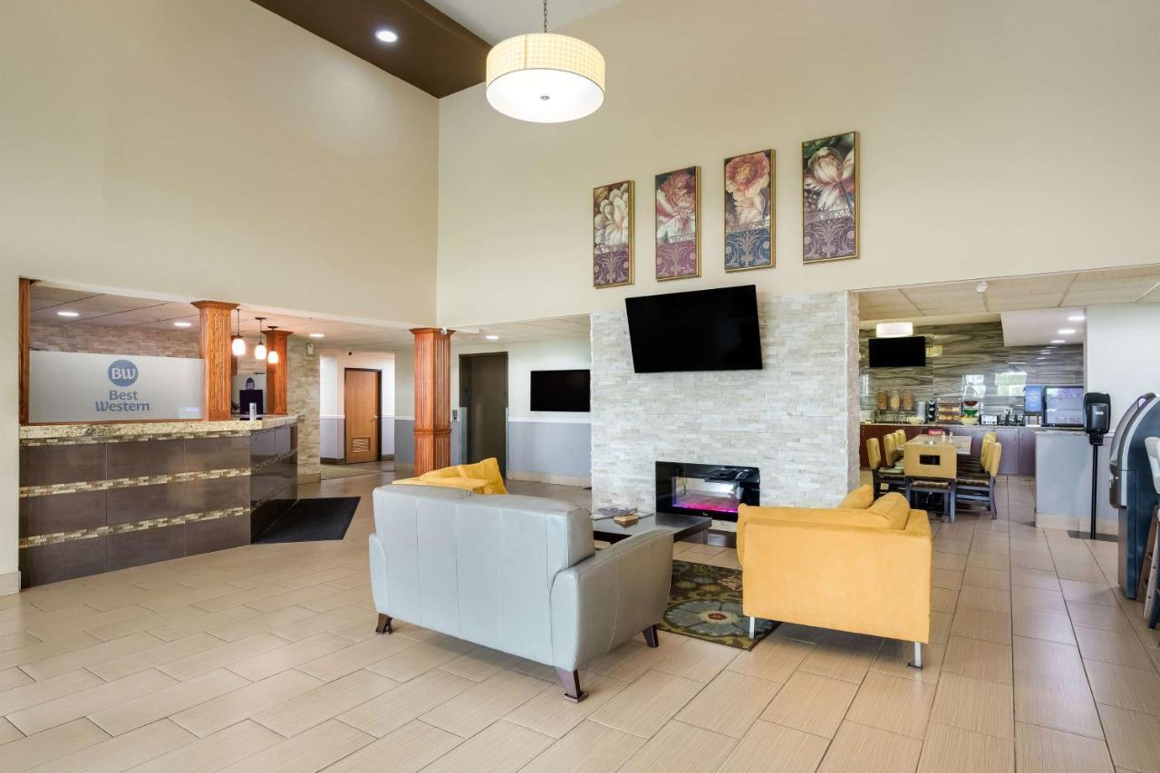 Best Western Waukesha Grand Pewaukee Ngoại thất bức ảnh